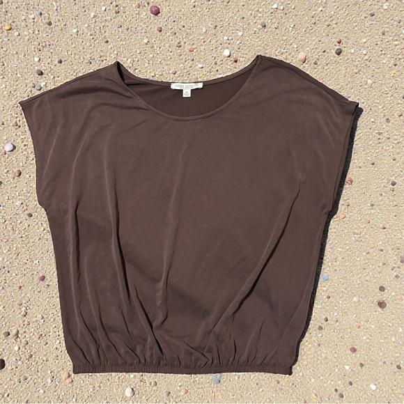 Green Envelope Tops - Green Envelope Cocoa Short Sleeve Tee